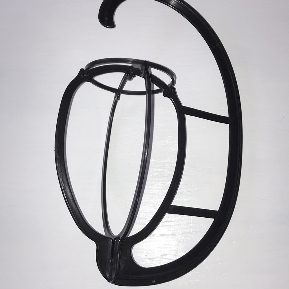 Wig Hanger